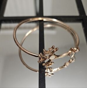 Elegant Gold-Tone Brain Synapse Women's Bracelet